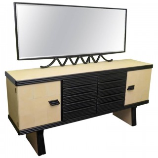 CR 129  Credenza italiana rivestita in pergamena