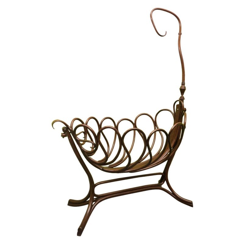 P 89 Rara culla in stile Art Nouveau P 89 Rara culla in stile Art Nouveau